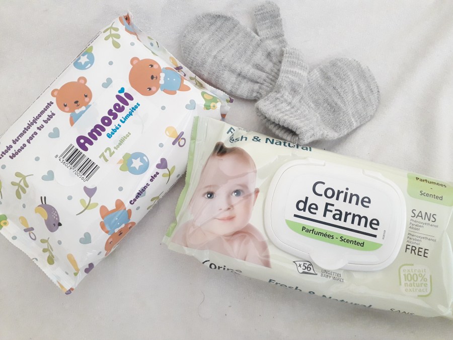 Toalhitas: Amoseli e Corine de&nbsp;Farme